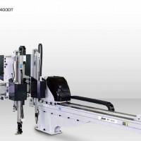 Roboti  tip Shini pt.  scoaterea  rapida a culeelor de  injectare  din  matrite
