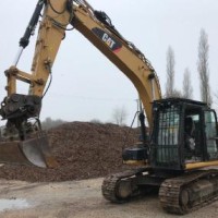 Inchirez excavator pe senile