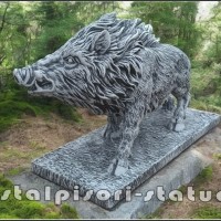 Statueta porc mistret, gri patinat, model S81.