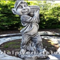 Statueta pitic trol cu vaza, din beton, model S58.