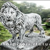 Statueta leu mare in picioare, gri patinat, model S33.