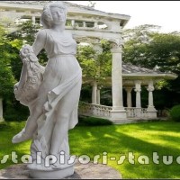 Statueta domnita cu flori, alb marmorat, model S50.