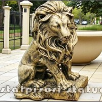 Statueta leu in sezut, auriu patinat, model S46.