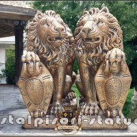 Statueta leu mare cu blazon, aramiu patinat, model S1.