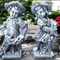 Set statuete copilasi, din beton, model S31, S32.