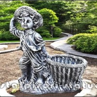 Statueta copil cu cosulet, din beton, model S19.