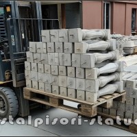 Stalpisori, balustri, popici, mosoare, din beton, model B3.