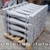 Stalpisori, balustri, popici, mosoare, din beton, model B13.