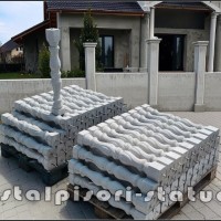 Stalpisori, balustri, popici, mosoare, din beton, model B5.