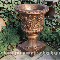 Vaza ornament cu picior, aramiu patinat, model V1.