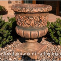 Vaza ornament cu picior, terracotta patinat, model V7.