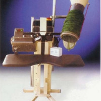 Masina de ambalat fructe, legume si alte produse, in plasa tubulara