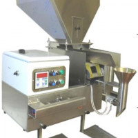 Masina de cantarit /dozat cu sistem de lipire pungi-dozator