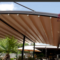 Pergole Retractabile Spline Variance