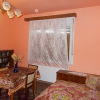 Casa, Utvin, caramida, fundatie beton, 3 camere, anexe, 400 sau 1500mp teren