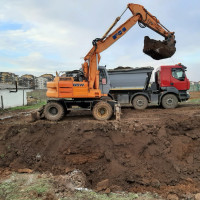 Excavator pe roti, pneuri 18t