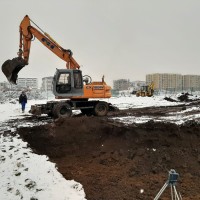 Inchiriere excavator pe roti
