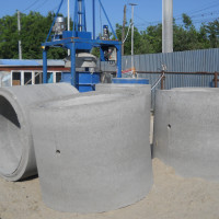Vindem tuburi din beton