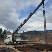 Inchiriem camion cu macara Brasov