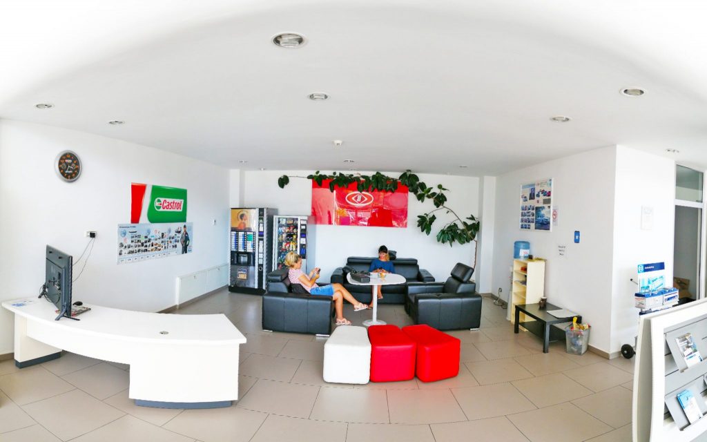 sala asteptare clienti